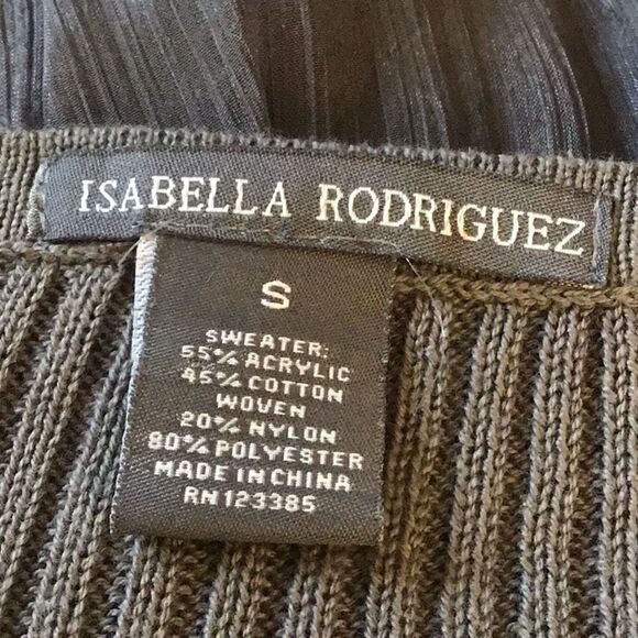 Isabella Rodriguez Gray Knit Ruffle Flutter Sleeve Blouse - Picture 12 of 12